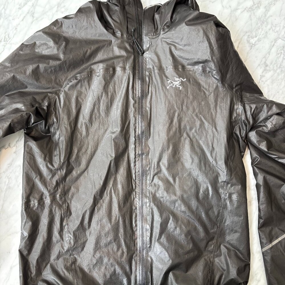 Men's Arc'teryx Insulated GORE-TEX Jacket -  Black